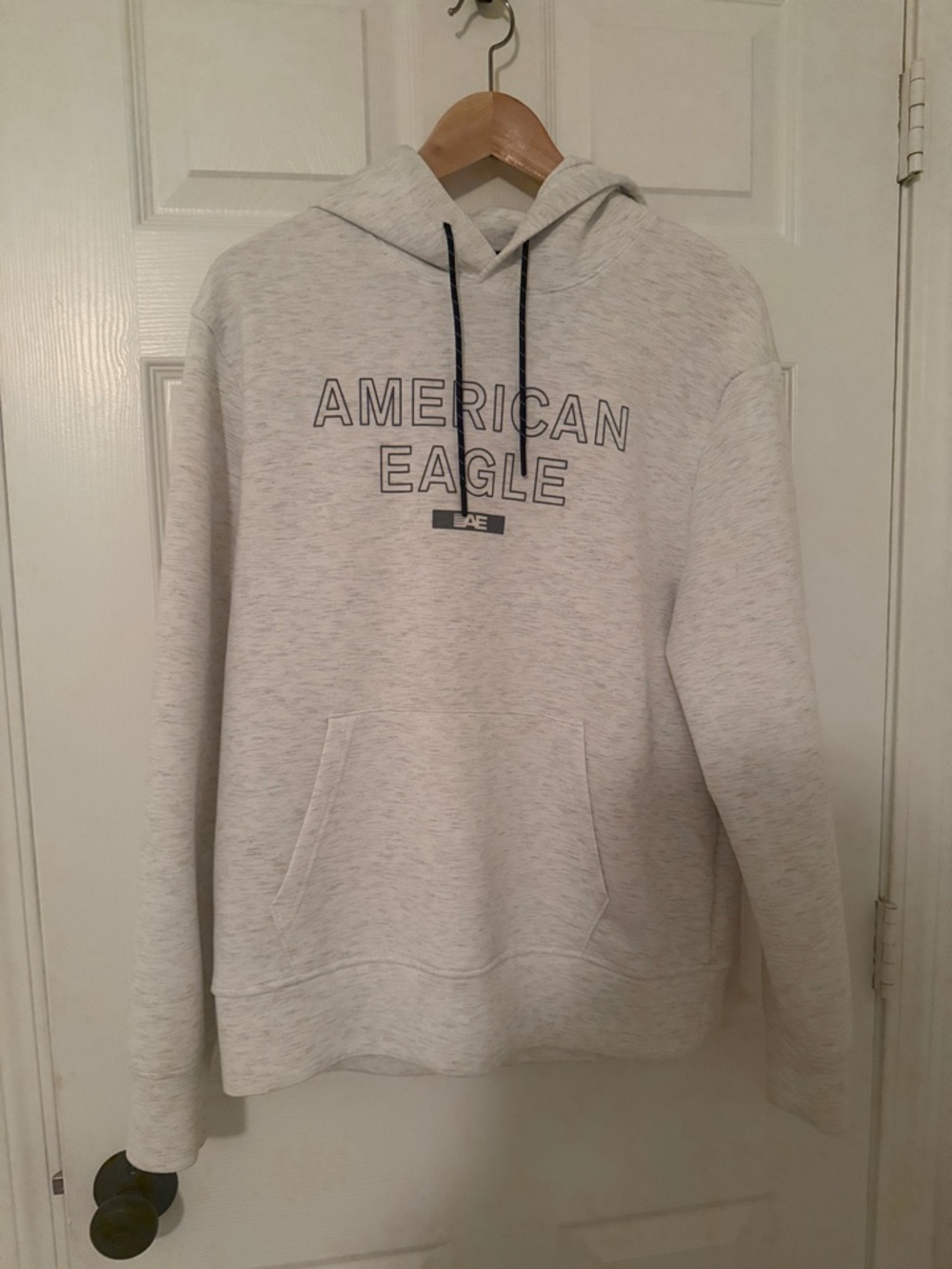 American Eagle Outfitters Heather Light Gray Pullover Hoodie